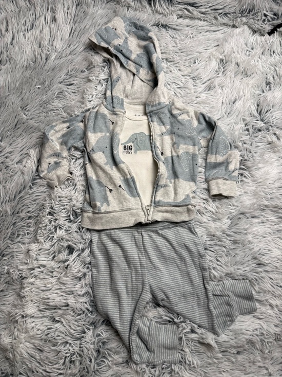 3/6 month - Elephant infant baby 3pc outfit - Picture 2 of 7